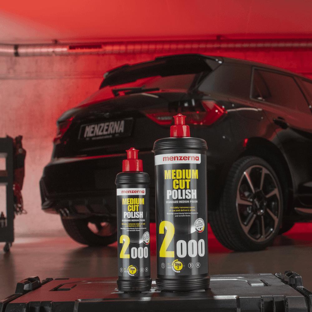 كمبوند تلميع مينزيرنا الماني 2000 عبوة 1 لتر Medium Cut Polish 2000